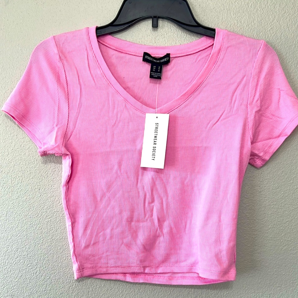 Streetwear Society women’s‎ ribbed pink cropped top
